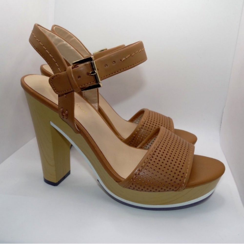⭐HP⭐🆕Tommy Hilfiger Women's Weslee Heeled Sandals SIZE 10 M